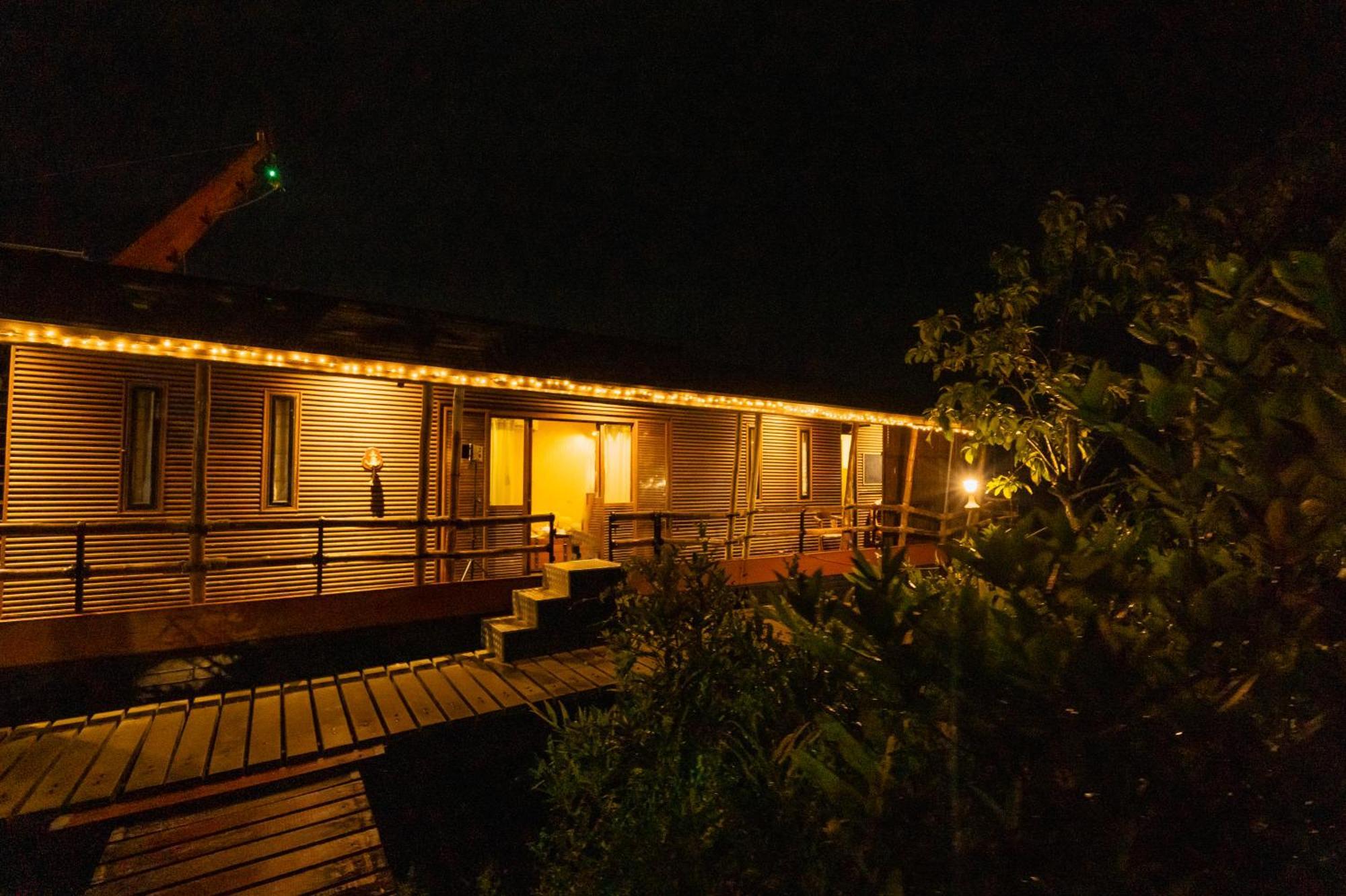 Hotel Yathra Houseboat Bentota Exterior foto
