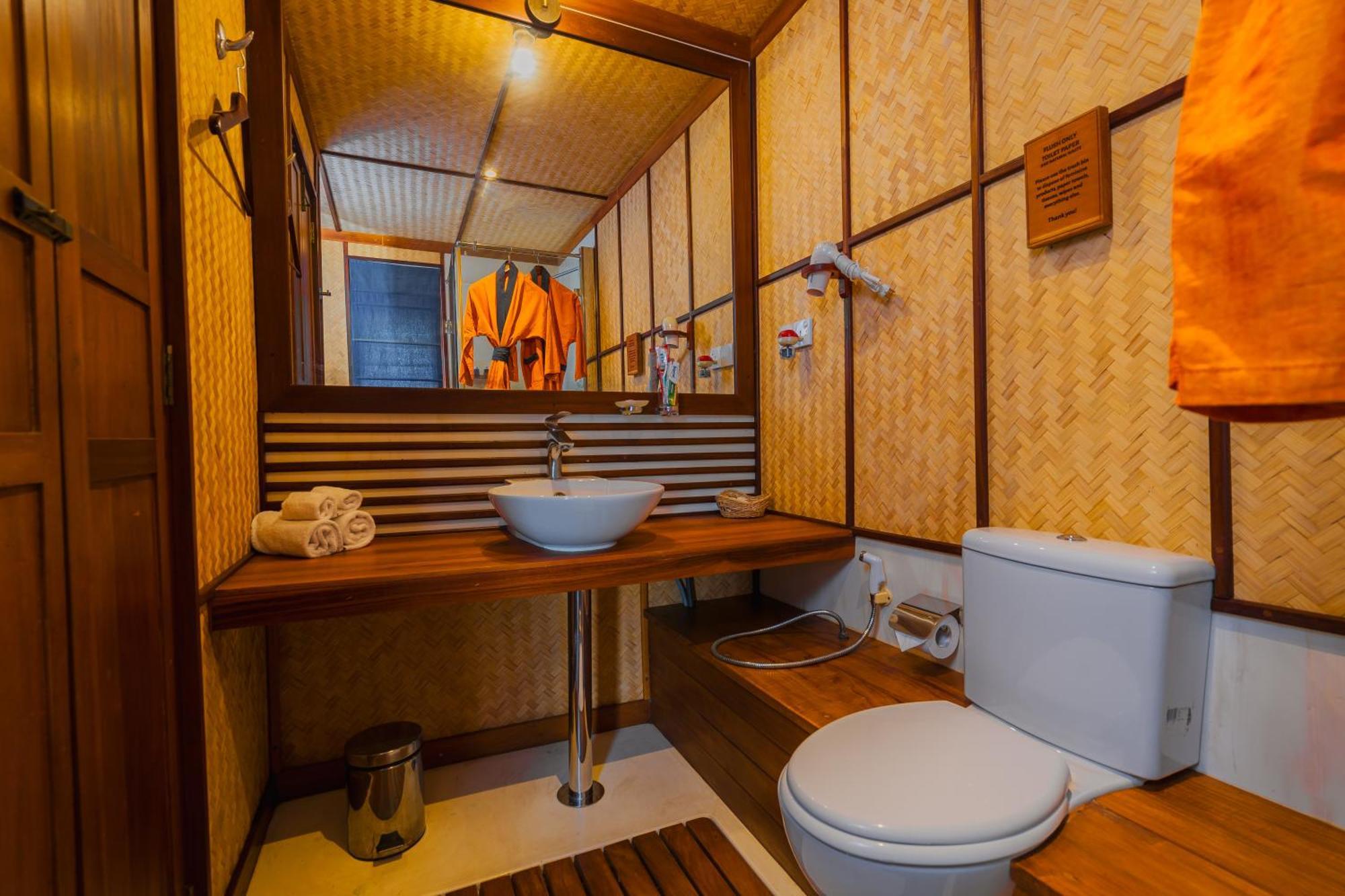 Hotel Yathra Houseboat Bentota Exterior foto